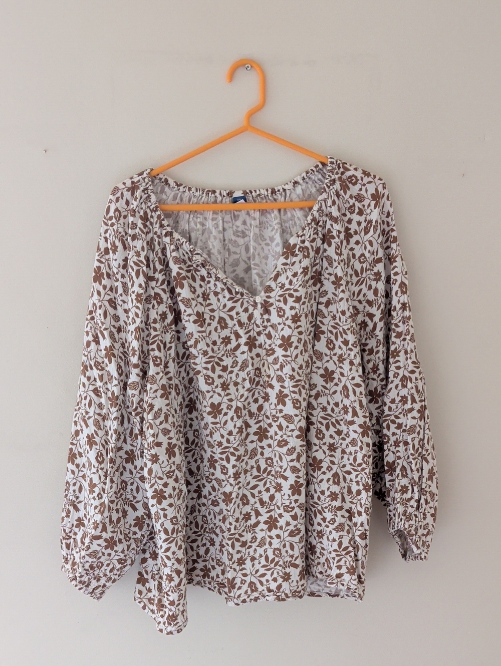 Old Navy Cream and Brown Floral V-Neck Peasant Blouse